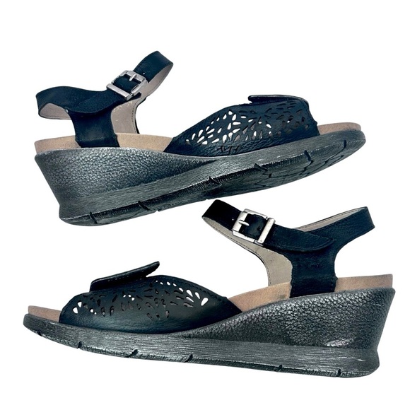 ROMIKA Nevis 05 Black Perforated Leather Wedge Heel Sandal Size 39 8.5 - Picture 2 of 12